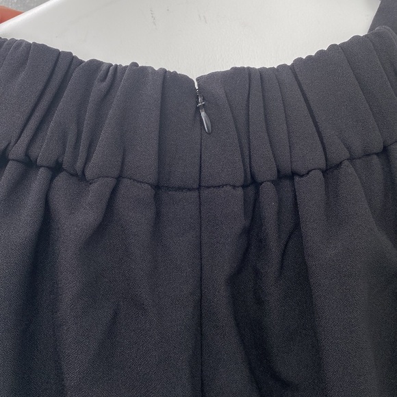 Strut & Bolt NWT Off The Shoulder Black Dress Chain Faux Pearl Large - Picture 11 of 16